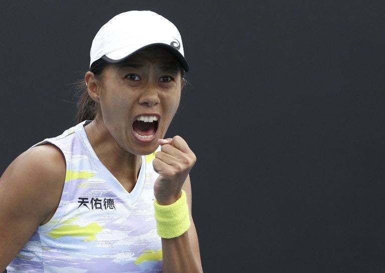 据报道，在麦当娜坠马后她感到盖·里奇对她漠不 盖·里奇或执导《帝国崛起》 民工男恋上文艺女 2013-08-21 近日，华纳兄弟公司与英国著名导演盖·里奇对新片初步达成了共识。